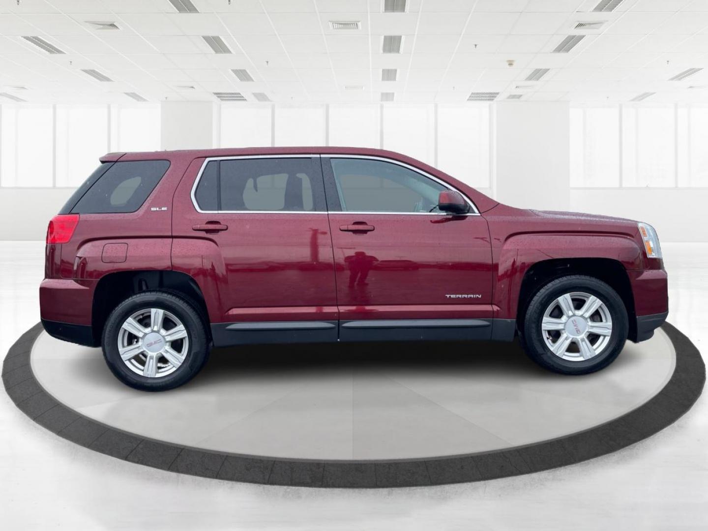2016 GMC Terrain SLE1 FWD (2GKALMEK9G6) with an 2.4L L4 DOHC 16V engine, 6-Speed Automatic transmission, located at 1184 Kauffman Ave, Fairborn, OH, 45324, (937) 908-9800, 39.807072, -84.030914 - Photo#1