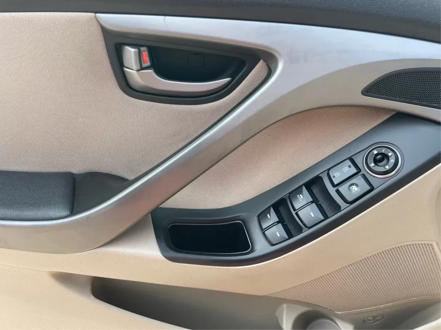 2016 Hyundai Elantra Value Edition (5NPDH4AE8GH) with an Nu 1.8L I-4 DOHC engine, located at 1099 N County Rd 25A , Troy, OH, 45373, (937) 908-9800, 40.057079, -84.212883 - Photo#18