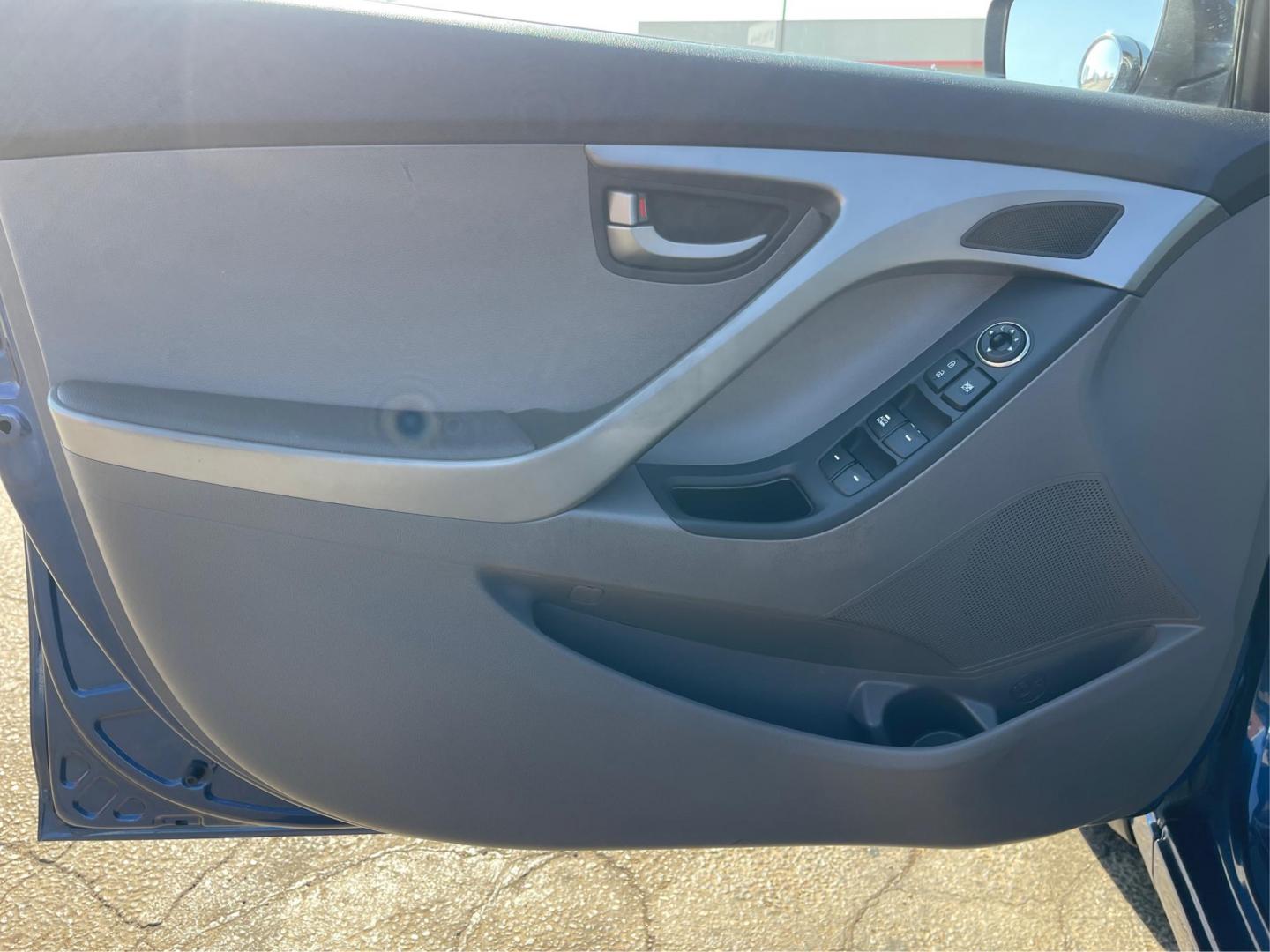 2016 Hyundai Elantra SE (5NPDH4AE7GH) with an Other engine, located at 8750 N County Rd 25A, Piqua, OH, 45356, (937) 908-9800, 40.164391, -84.232513 - Photo#17