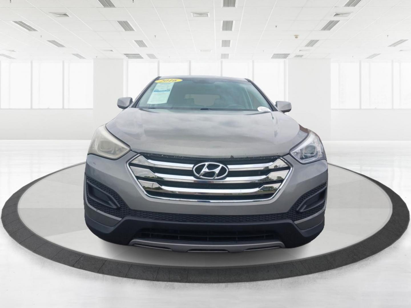 2016 Hyundai Santa Fe Sport 2.4 FWD (5XYZT3LB2GG) with an 2.4L L4 DOHC 16V engine, 6-Speed Automatic transmission, located at 4508 South Dixie Dr, Moraine, OH, 45439, (937) 908-9800, 39.689976, -84.218452 - Photo#6