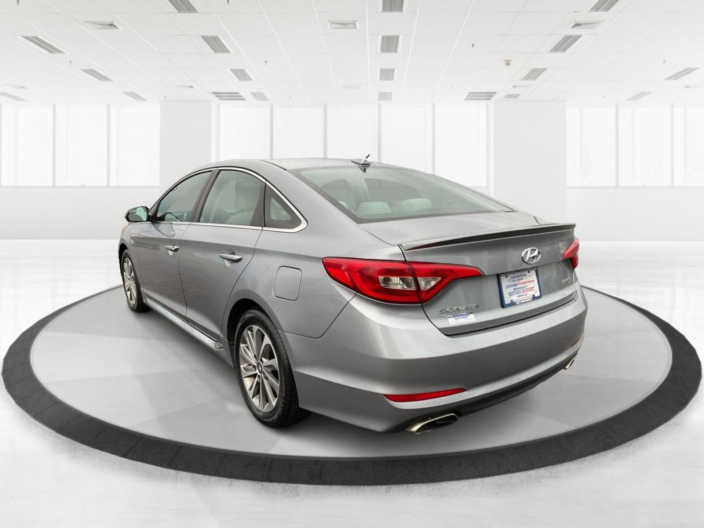 2016 Hyundai Sonata Sport (5NPE34AF1GH) with an 2.4L I-4 gasoline direct injection engine, located at 4508 South Dixie Dr, Moraine, OH, 45439, (937) 908-9800, 39.689976, -84.218452 - Photo#4