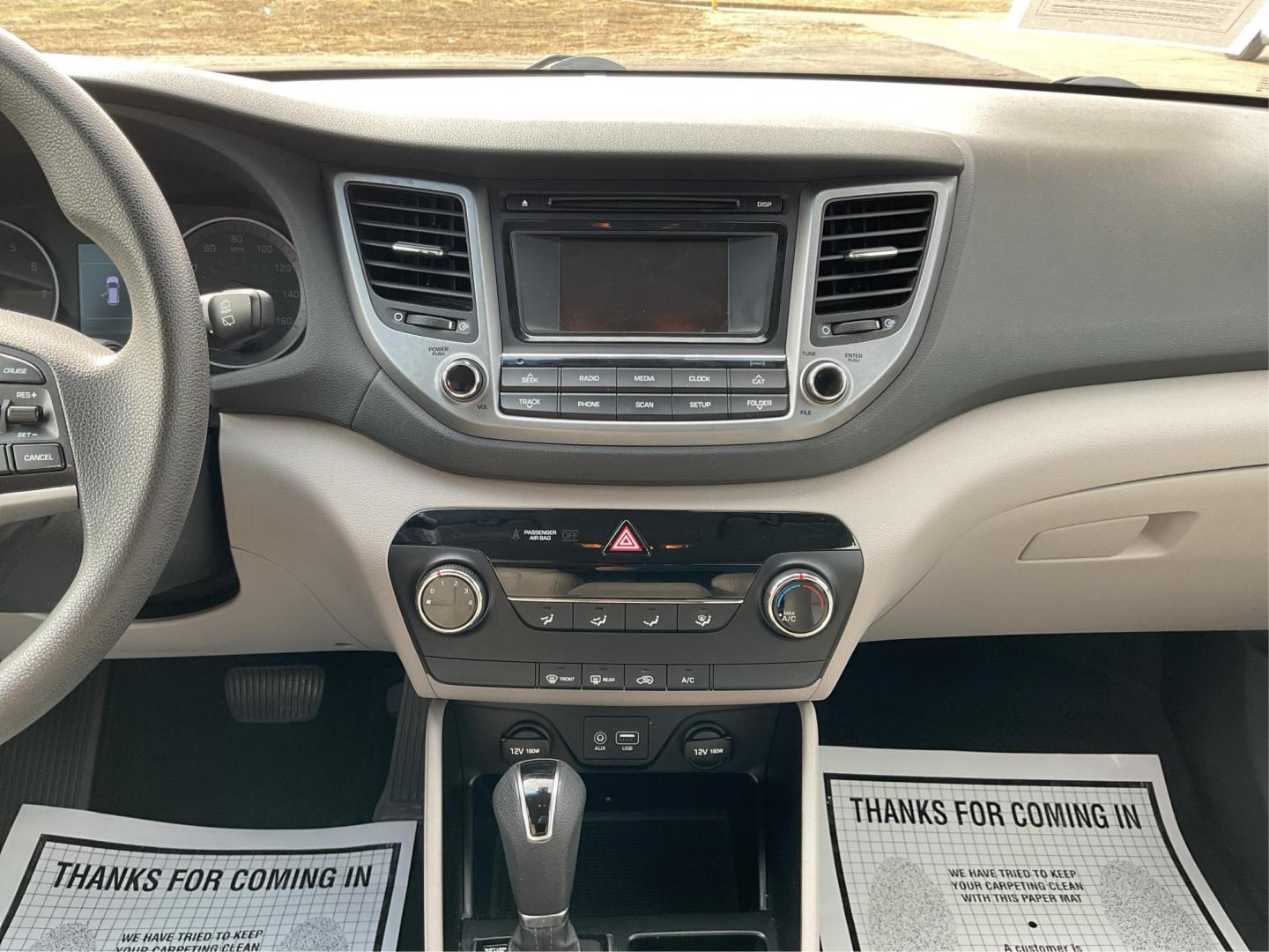 2016 Hyundai Tucson SE (KM8J33A49GU) with an Nu 2L I-4 gasoline direct injection engine, located at 1951 S Dayton Lakeview Rd., New Carlisle, OH, 45344, (937) 908-9800, 39.890999, -84.050255 - Photo#11