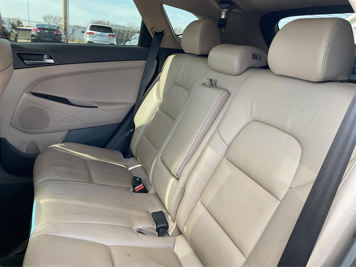 2016 Hyundai Tucson Limited (KM8J3CA20GU) with an 1.6L I-4 gasoline direct injection engine, located at 1099 N County Rd 25A , Troy, OH, 45373, (937) 908-9800, 40.057079, -84.212883 - Photo#9