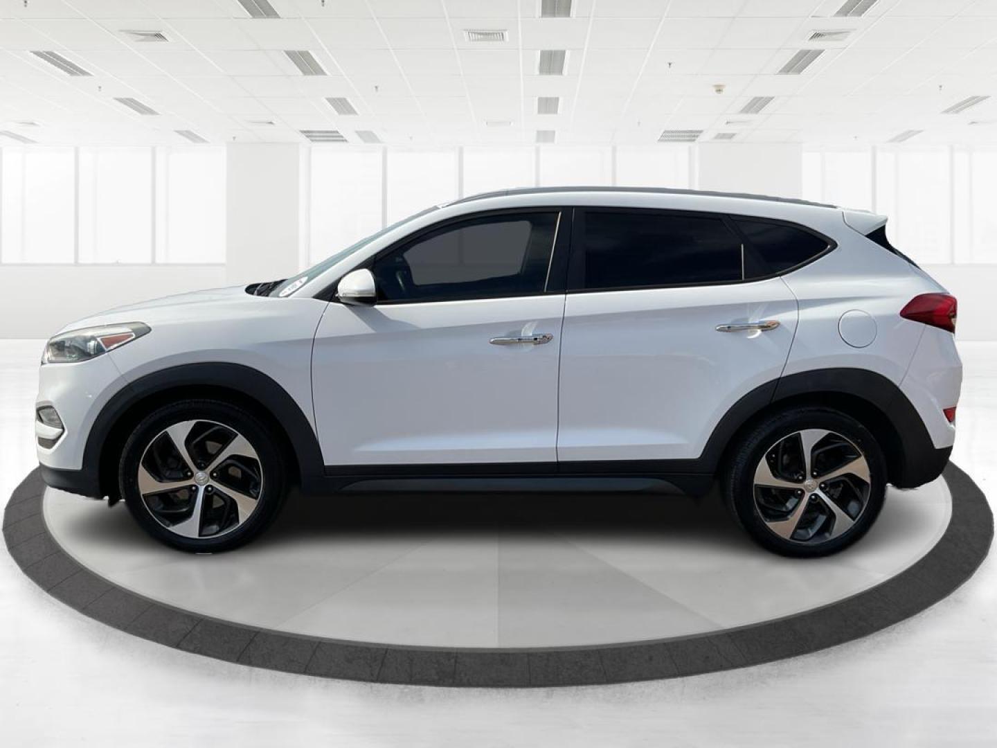 2016 Hyundai Tucson Limited (KM8J3CA20GU) with an 1.6L I-4 gasoline direct injection engine, located at 1099 N County Rd 25A , Troy, OH, 45373, (937) 908-9800, 40.057079, -84.212883 - Photo#5