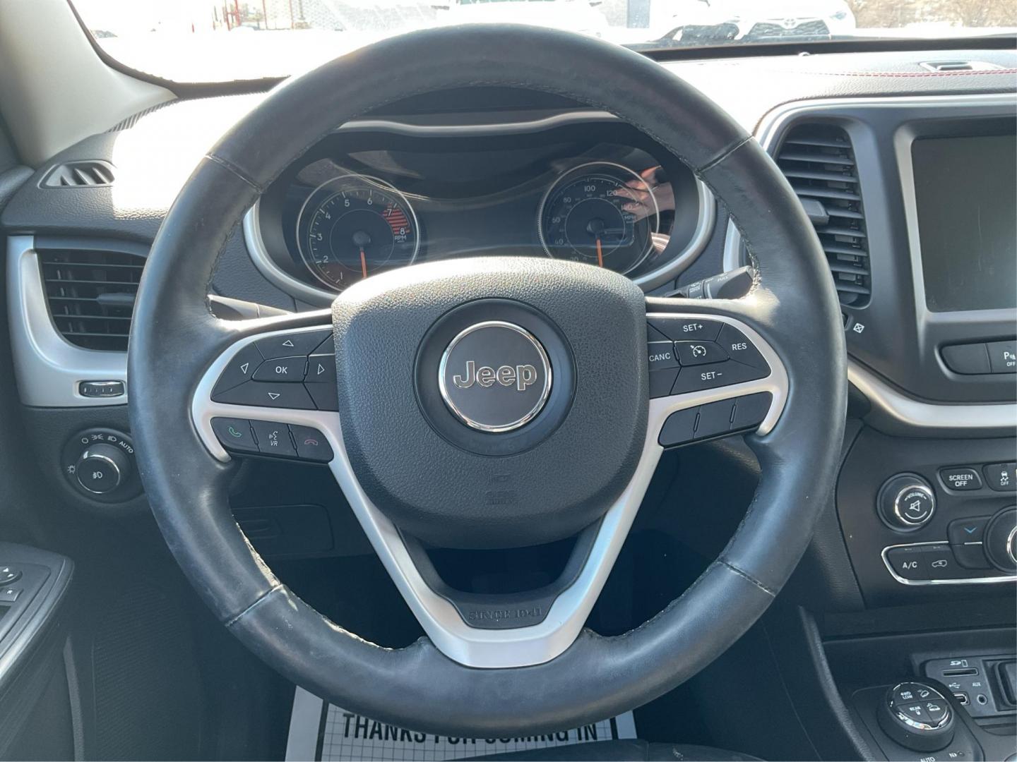 2016 Jeep Cherokee Trailhawk 4WD (1C4PJMBS9GW) with an 3.2L V6 DOHC 24V engine, 9-Speed Automatic transmission, located at 4508 South Dixie Dr, Moraine, OH, 45439, (937) 908-9800, 39.689976, -84.218452 - Photo#13