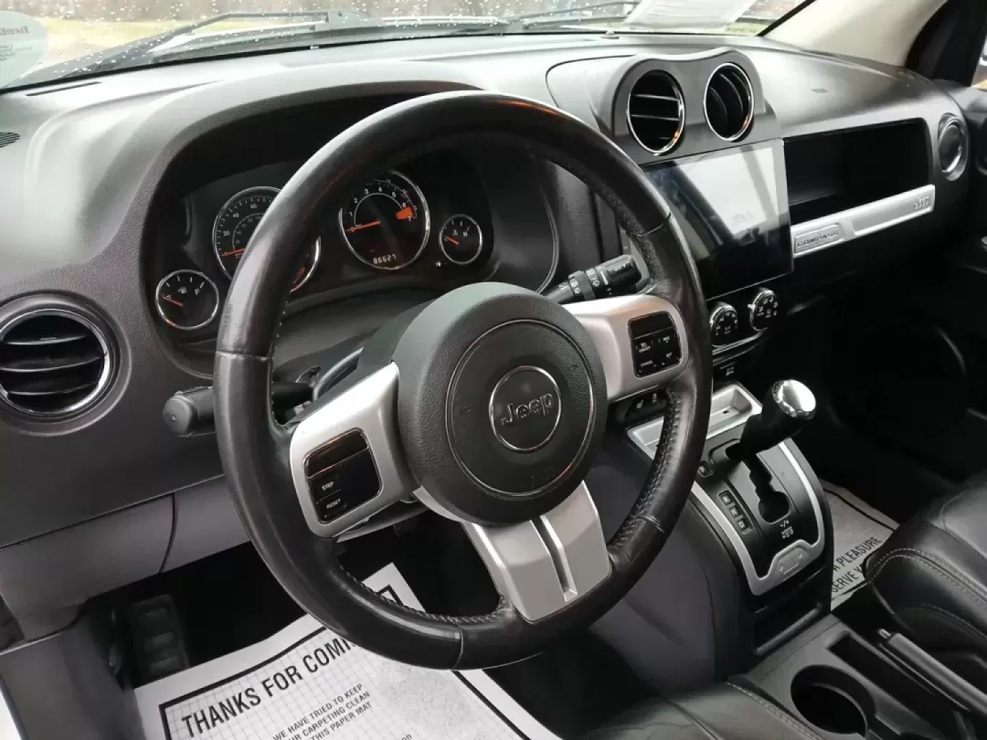 2016 Jeep Compass Latitude FWD (1C4NJCEA3GD) with an 2.0L L4 DOHC 16V engine, Continuously Variable Transmission transmission, located at 880 E. National Road, Vandalia, OH, 45377, (937) 908-9800, 39.891918, -84.183594 - Photo#9