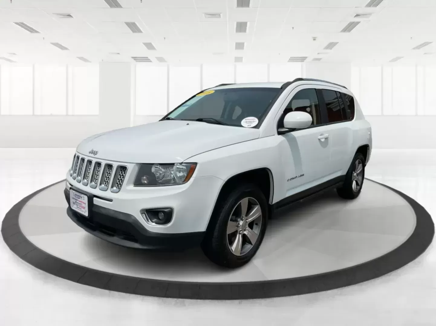 2016 Jeep Compass High Altitude Edition (1C4NJDEB9GD) with an 2.4L I-4 DOHC engine, located at 1230 East Main St, Xenia, OH, 45385, (937) 908-9800, 39.688026, -83.910172 - Photo#7
