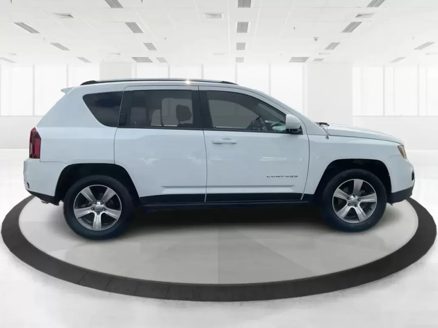 2016 Jeep Compass High Altitude Edition (1C4NJDEB6GD) with an 2.4L I-4 DOHC engine, located at 8750 N County Rd 25A, Piqua, OH, 45356, (937) 908-9800, 40.164391, -84.232513 - Photo#1
