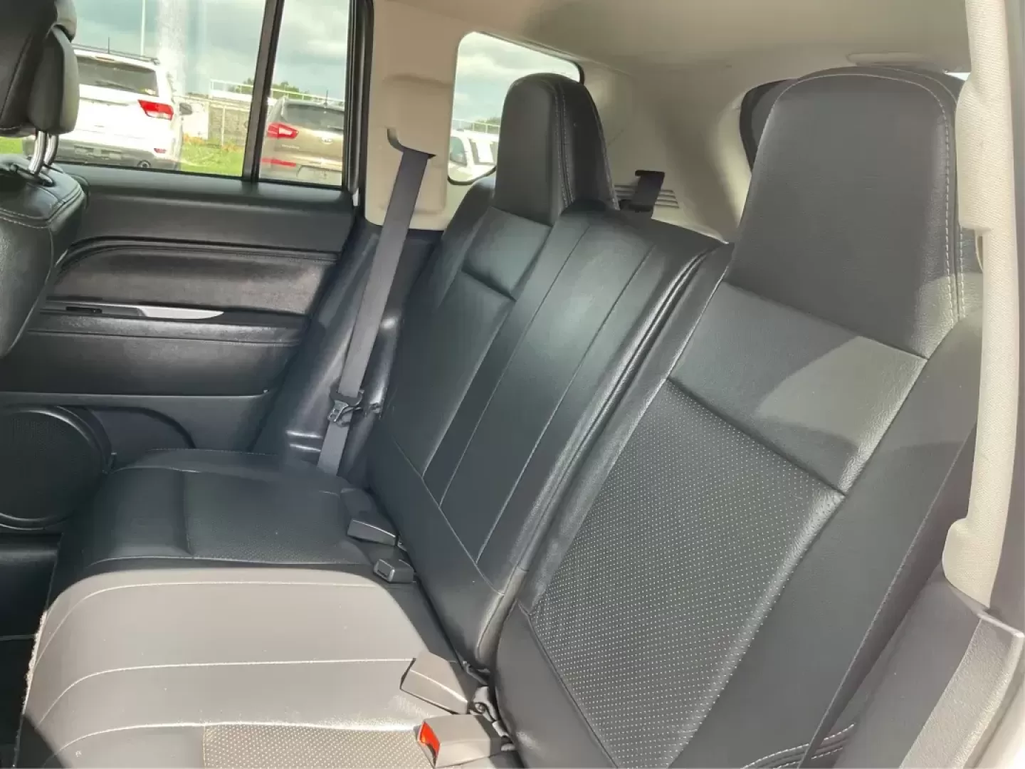 2016 Jeep Compass High Altitude Edition (1C4NJDEB6GD) with an 2.4L I-4 DOHC engine, located at 8750 N County Rd 25A, Piqua, OH, 45356, (937) 908-9800, 40.164391, -84.232513 - Photo#9
