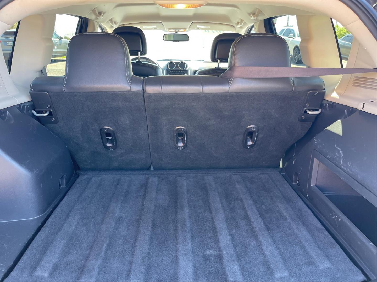 2016 Jeep Compass Latitude (1C4NJCEA2GD) with an Other engine, located at 1230 East Main St, Xenia, OH, 45385, (937) 908-9800, 39.688026, -83.910172 - Photo#10