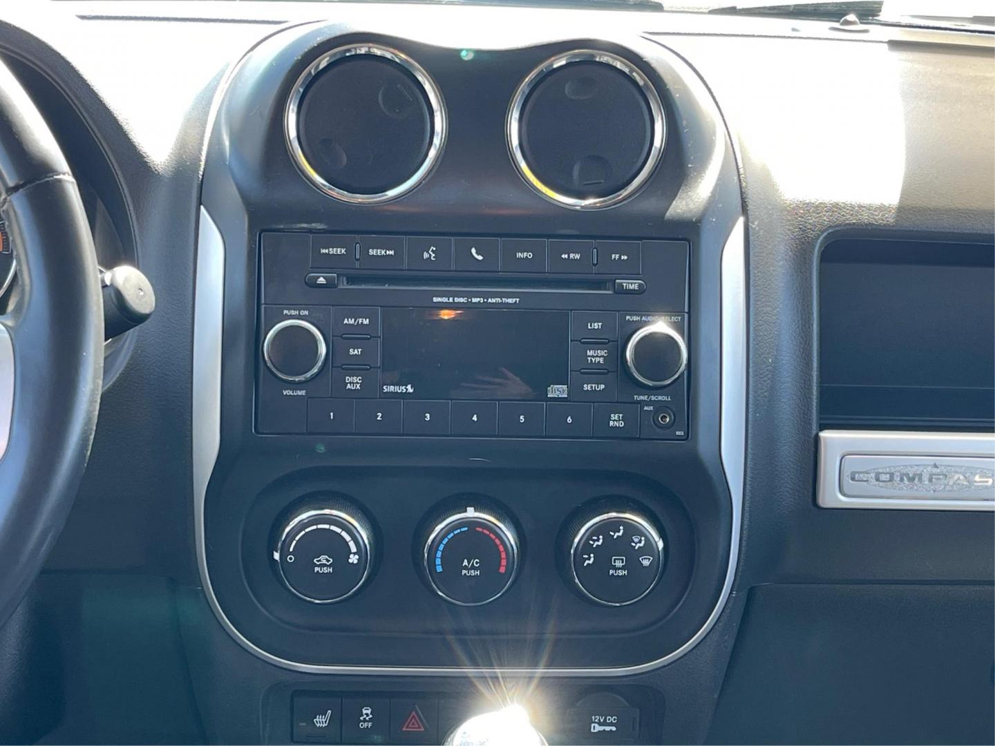 2016 Jeep Compass Latitude (1C4NJCEA2GD) with an Other engine, located at 1230 East Main St, Xenia, OH, 45385, (937) 908-9800, 39.688026, -83.910172 - Photo#11