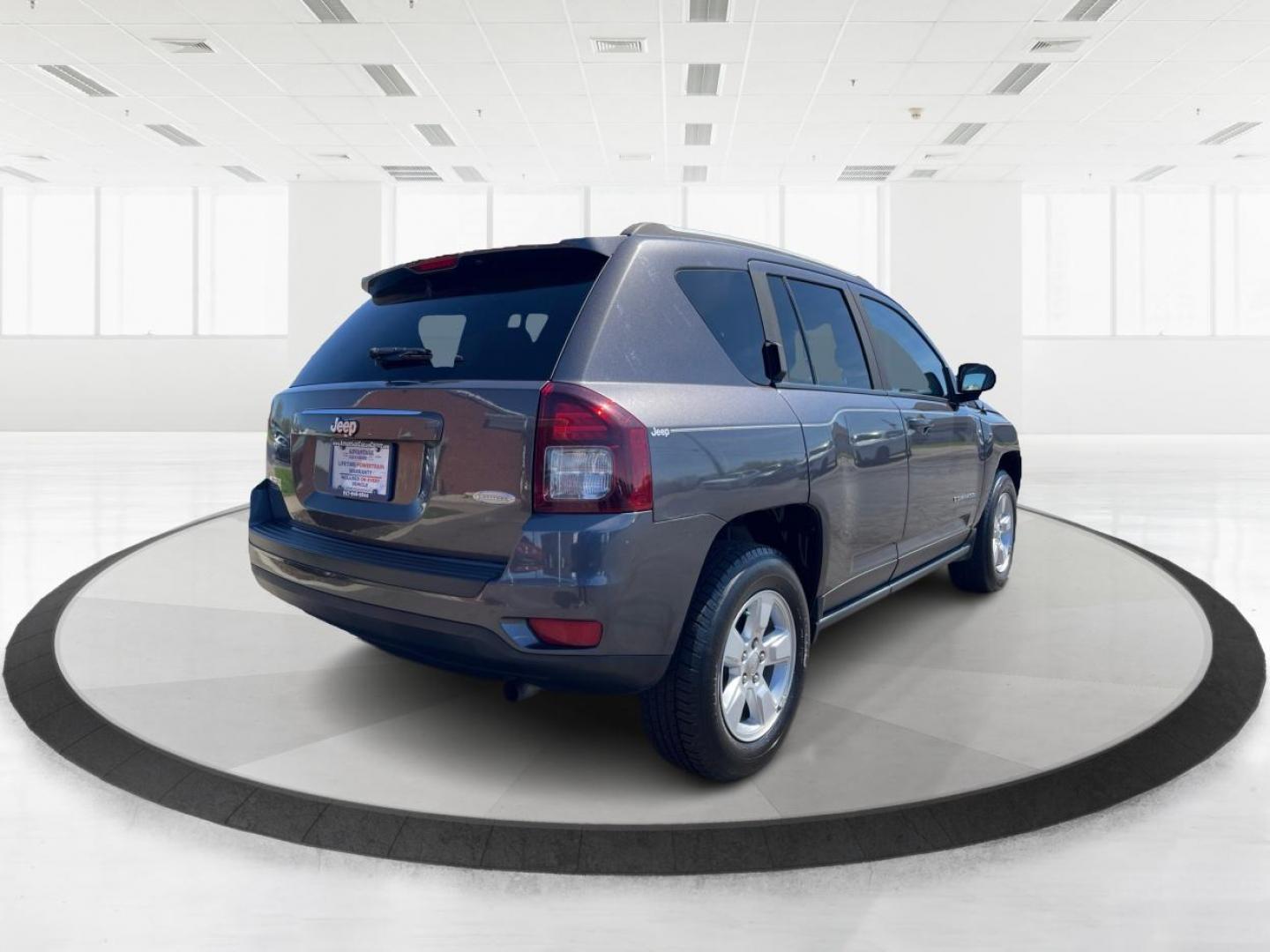 2016 Jeep Compass Latitude (1C4NJCEA2GD) with an Other engine, located at 1230 East Main St, Xenia, OH, 45385, (937) 908-9800, 39.688026, -83.910172 - Photo#2