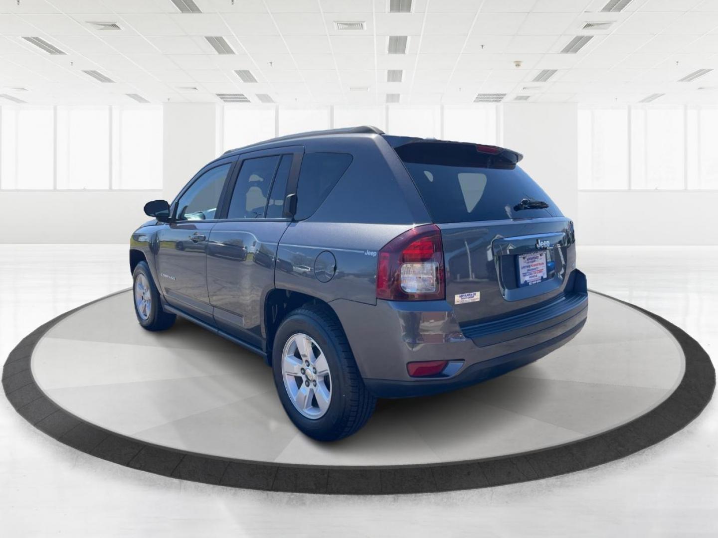 2016 Jeep Compass Latitude (1C4NJCEA2GD) with an Other engine, located at 1230 East Main St, Xenia, OH, 45385, (937) 908-9800, 39.688026, -83.910172 - Photo#4