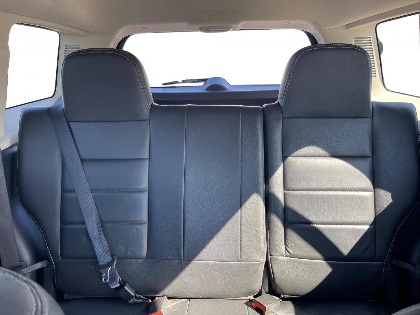 2016 Jeep Patriot High Altitude Edition (1C4NJPFAXGD) with an 2L I-4 DOHC engine, located at 8750 N County Rd 25A, Piqua, OH, 45356, (937) 908-9800, 40.164391, -84.232513 - Photo#13