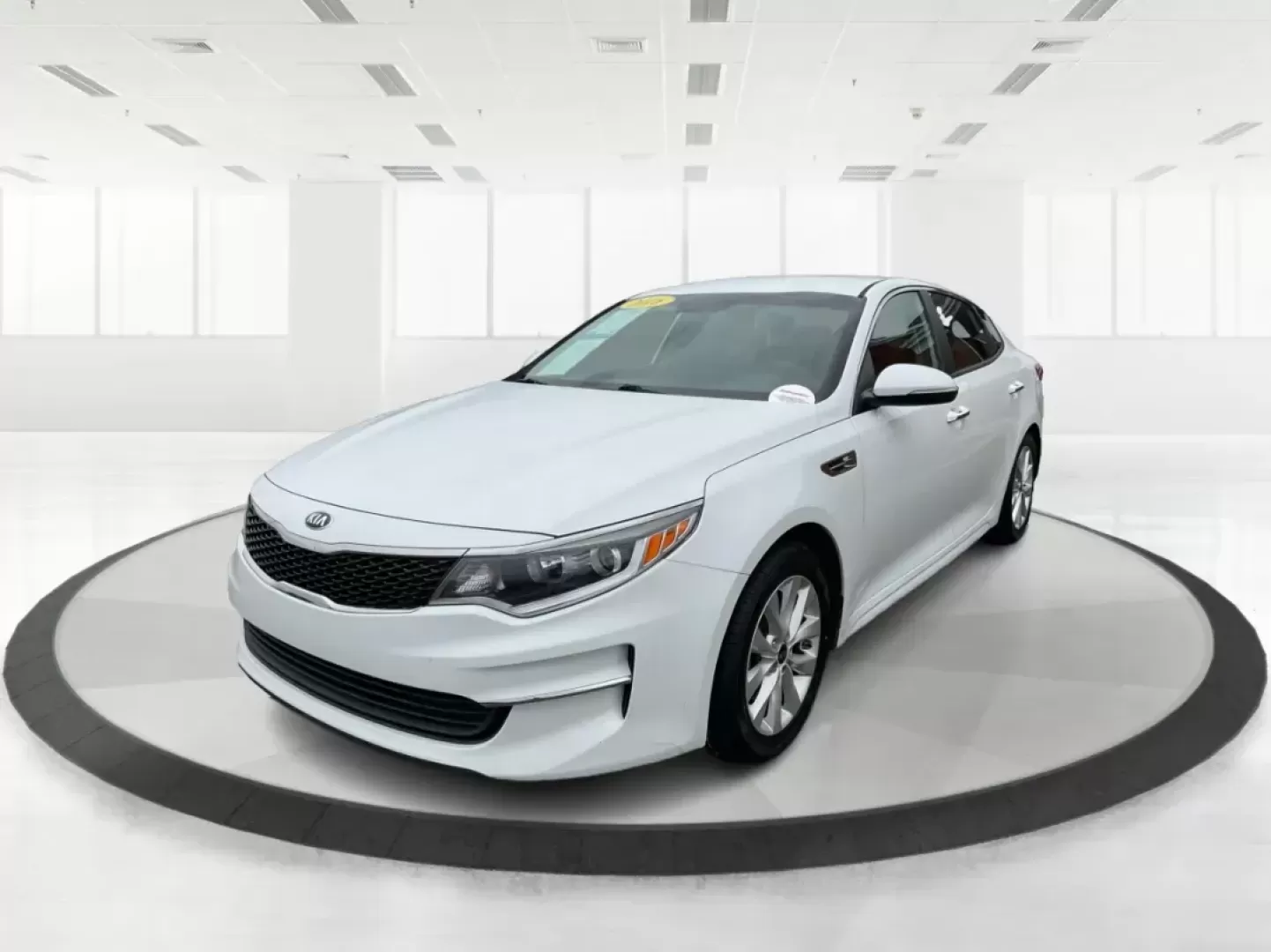 2016 Kia Optima LX (5XXGT4L32GG) with an Theta II 2.4L I-4 gasoline direct injection engine, located at 4508 South Dixie Dr, Moraine, OH, 45439, (937) 908-9800, 39.689976, -84.218452 - Photo#7