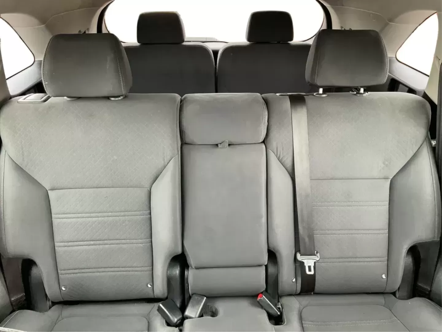 2016 Kia Sorento 2.4L LX (5XYPGDA39GG) with an 2.4L I-4 gasoline direct injection engine, located at 1099 N County Rd 25A , Troy, OH, 45373, (937) 908-9800, 40.057079, -84.212883 - Photo#14