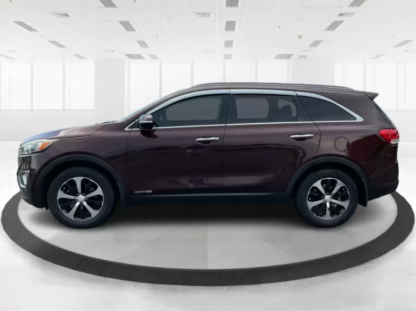 2016 Kia Sorento 3.3L EX (5XYPHDA5XGG) with an Lambda II 3.3L V-6 gasoline direct injection engine, located at 8750 N County Rd 25A, Piqua, OH, 45356, (937) 908-9800, 40.164391, -84.232513 - Photo#5
