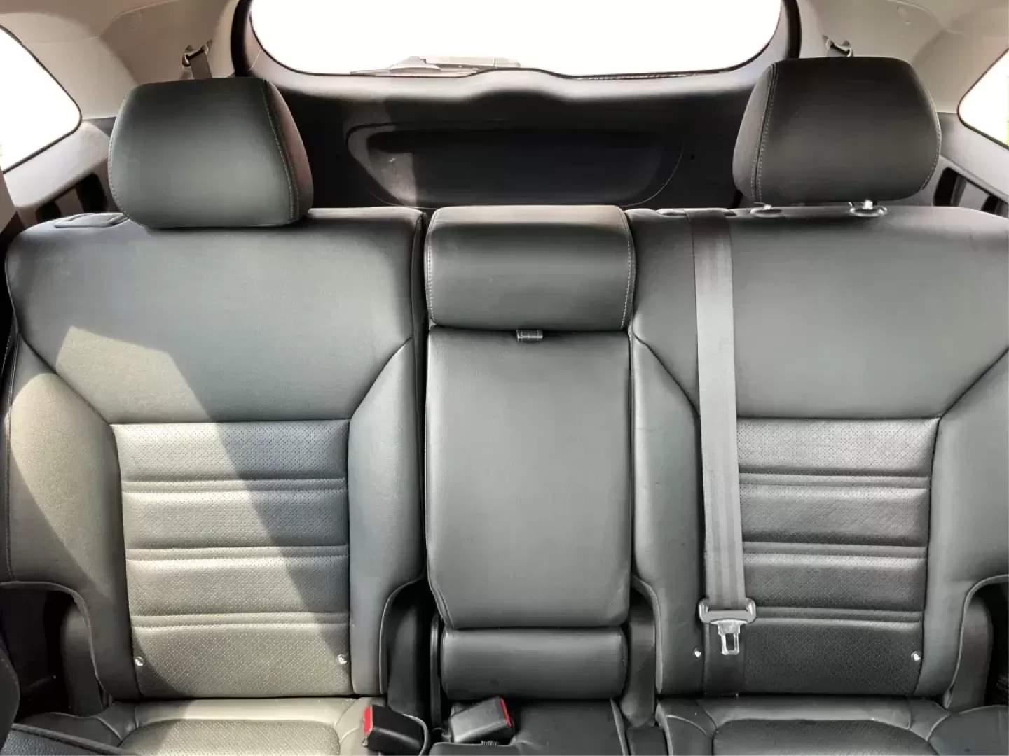 2016 Kia Sorento 3.3L EX (5XYPHDA5XGG) with an Lambda II 3.3L V-6 gasoline direct injection engine, located at 8750 N County Rd 25A, Piqua, OH, 45356, (937) 908-9800, 40.164391, -84.232513 - Photo#13