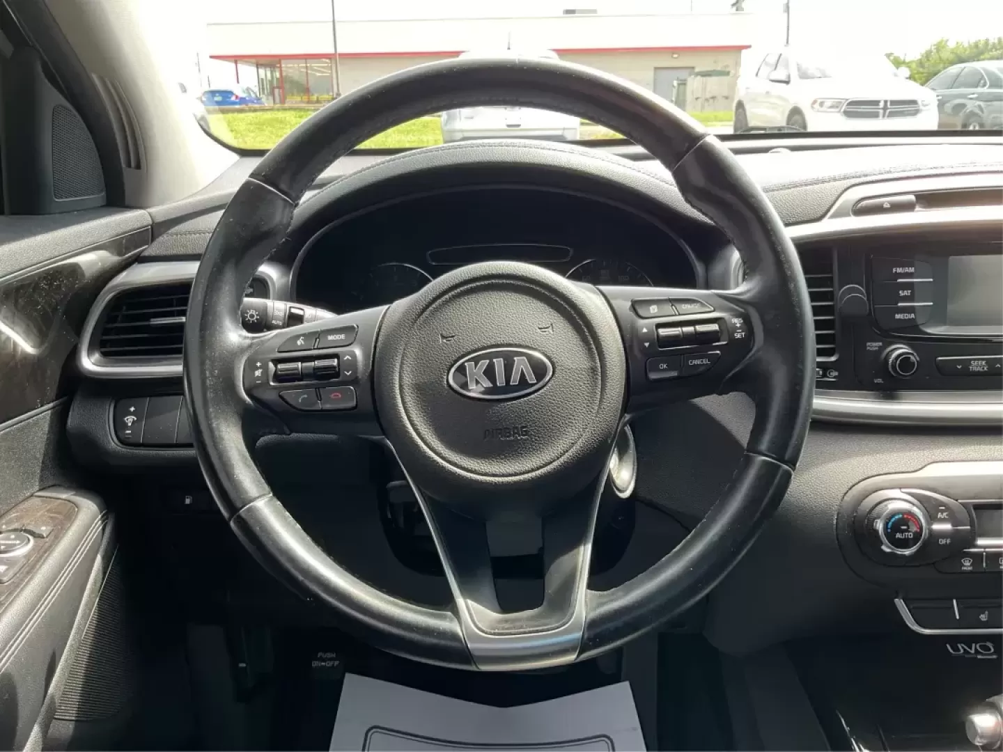 2016 Kia Sorento 3.3L EX (5XYPHDA5XGG) with an Lambda II 3.3L V-6 gasoline direct injection engine, located at 8750 N County Rd 25A, Piqua, OH, 45356, (937) 908-9800, 40.164391, -84.232513 - Photo#15