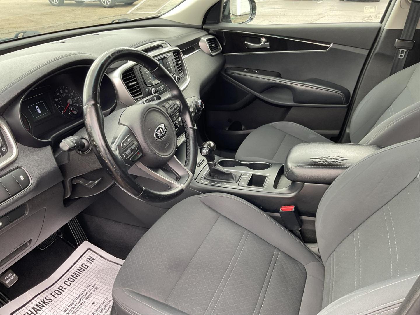 2016 Kia Sorento 2.4L LX (5XYPGDA32GG) with an 2.4L I-4 gasoline direct injection engine, located at 1184 Kauffman Ave, Fairborn, OH, 45324, (937) 908-9800, 39.807072, -84.030914 - Photo#8