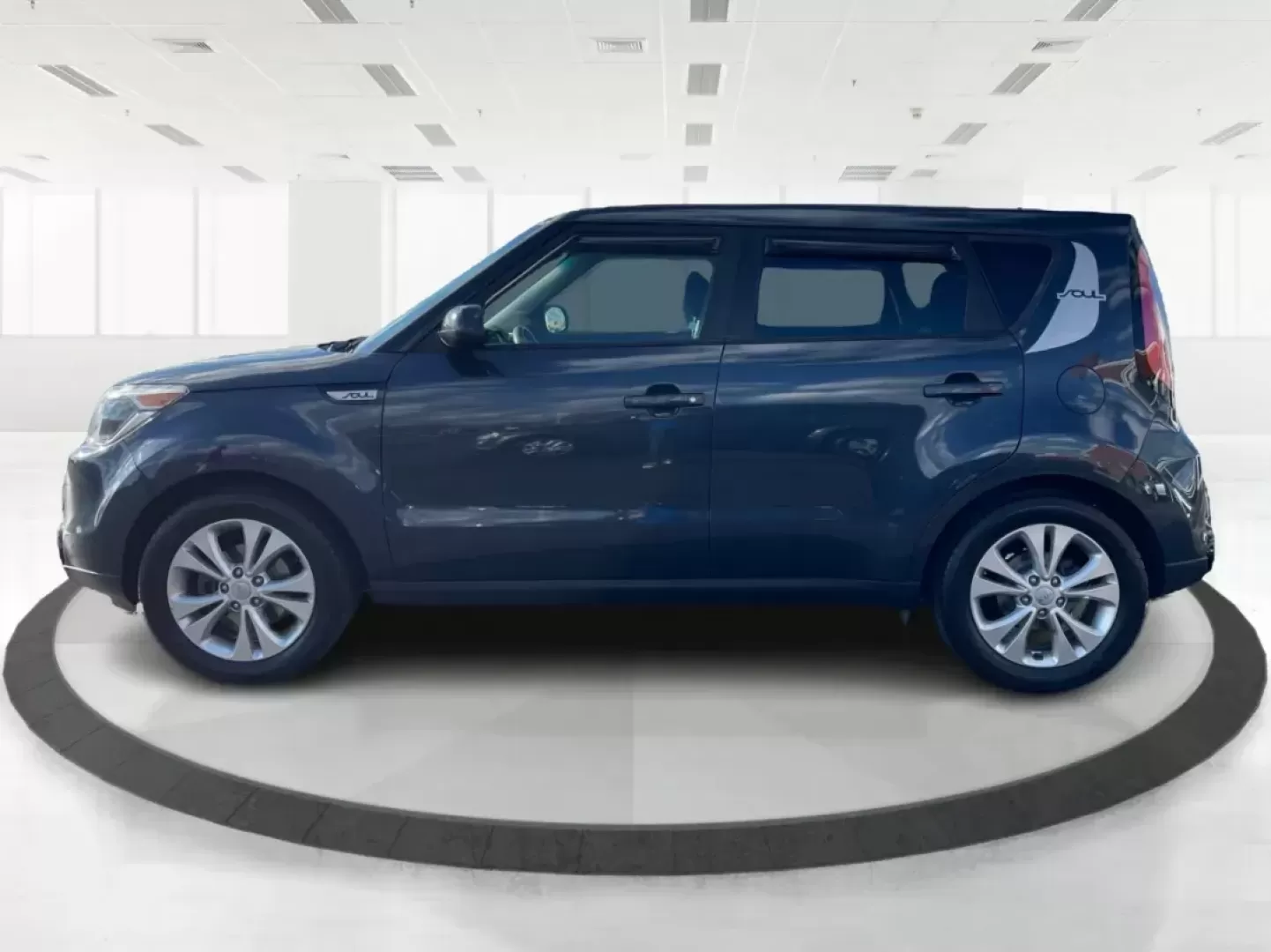 2016 Kia Soul + (KNDJP3A58G7) with an 2.0L L4 DOHC 16V engine, 6-Speed Automatic transmission, located at 880 E. National Road, Vandalia, OH, 45377, (937) 908-9800, 39.891918, -84.183594 - Photo#5