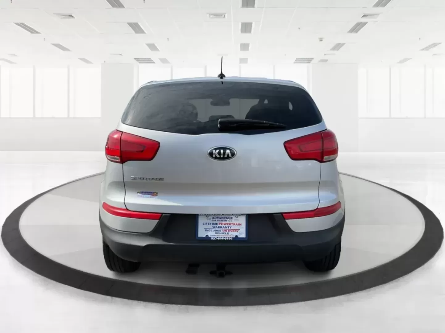 2016 Kia Sportage LX (KNDPBCAC1G7) with an 2.4L I-4 gasoline direct injection engine, located at 401 Woodman Dr, Riverside, OH, 45431, (937) 908-9800, 39.760899, -84.123421 - Photo#3
