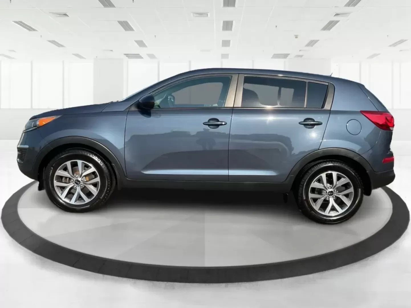 2016 Kia Sportage LX (KNDPB3AC1G7) with an Theta II 2.4L I-4 gasoline direct injection engine, located at 1951 S Dayton Lakeview Rd., New Carlisle, OH, 45344, (937) 908-9800, 39.890999, -84.050255 - Photo#5