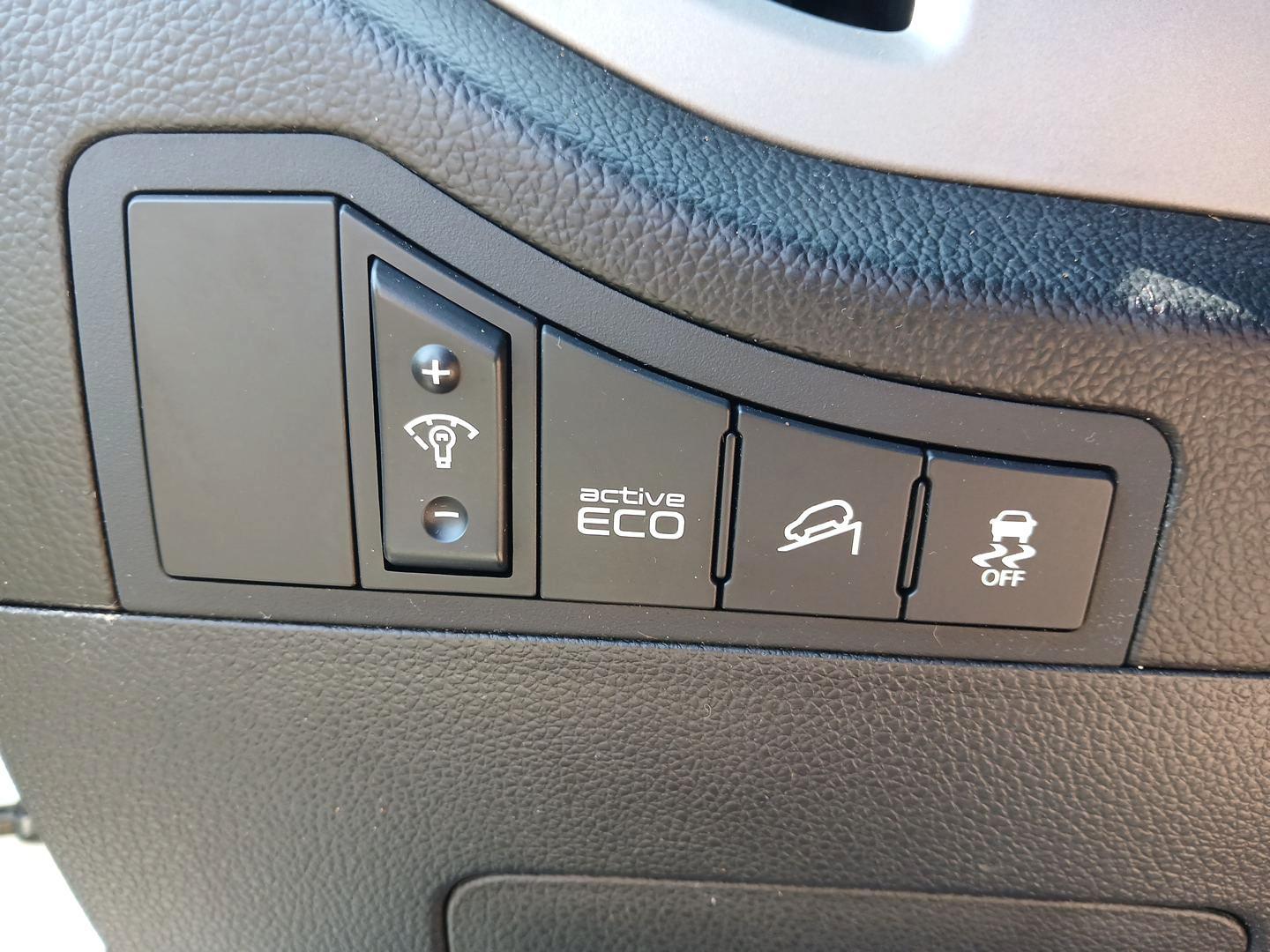 2016 Kia Sportage LX FWD (KNDPB3AC7G7) with an 2.4L V6 DOHC 24V engine, 6-Speed Automatic transmission, located at 8750 N County Rd 25A, Piqua, OH, 45356, (937) 908-9800, 40.164391, -84.232513 - Photo#16