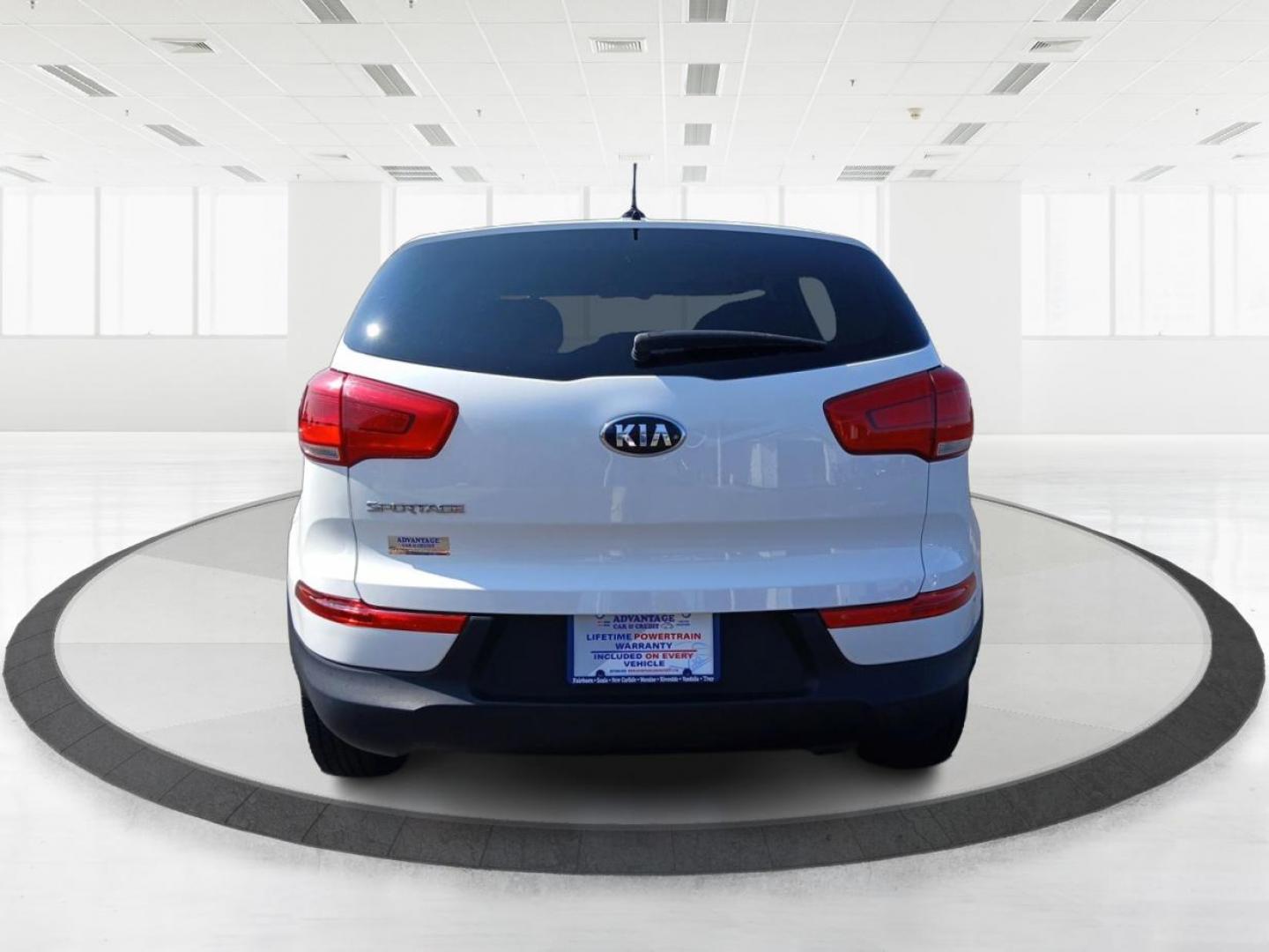 2016 Kia Sportage LX FWD (KNDPB3AC7G7) with an 2.4L V6 DOHC 24V engine, 6-Speed Automatic transmission, located at 8750 N County Rd 25A, Piqua, OH, 45356, (937) 908-9800, 40.164391, -84.232513 - Photo#3