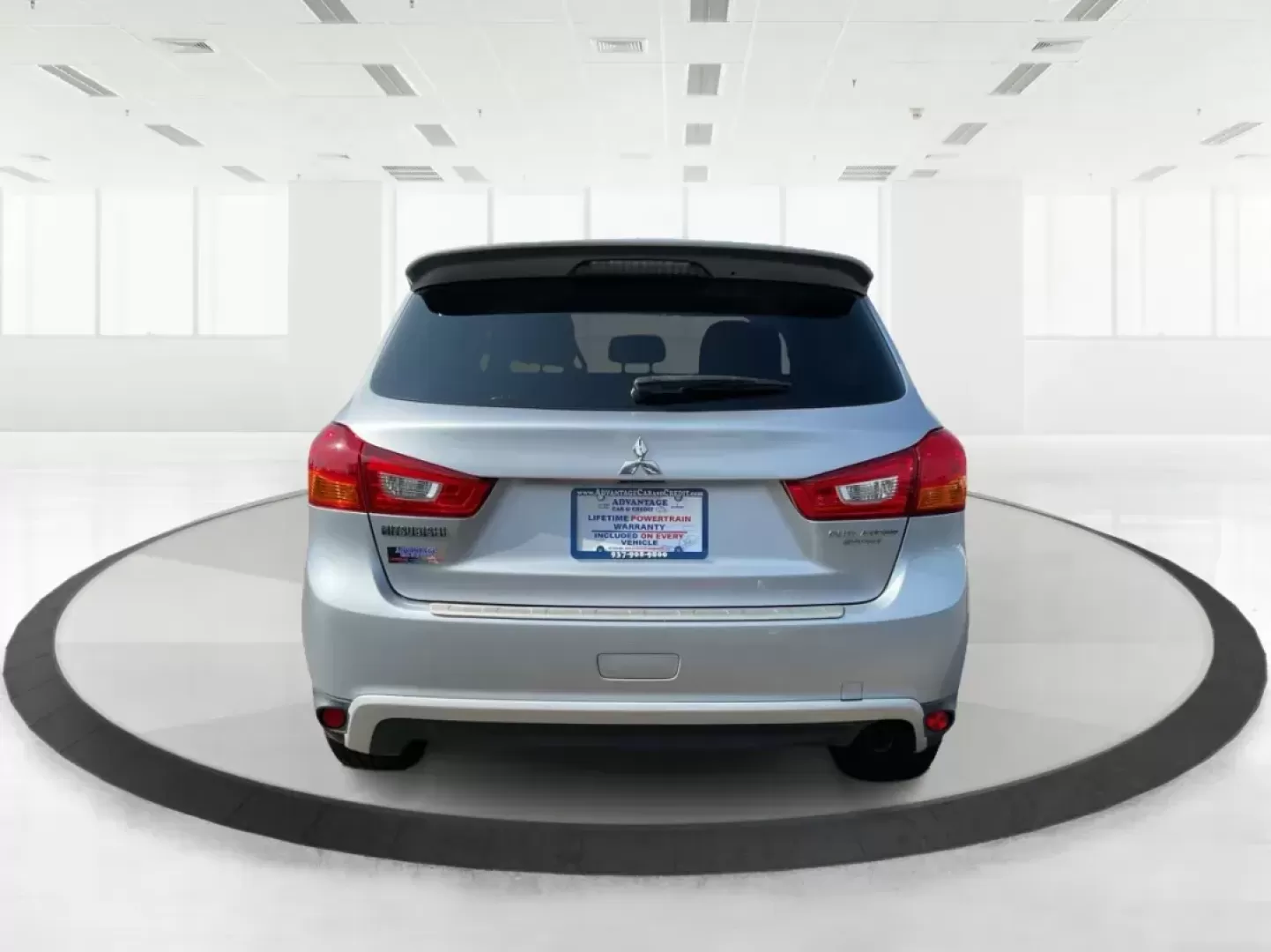 2016 Mitsubishi Outlander Sport 2.0 ES (JA4AP3AU5GZ) with an 2L I-4 DOHC engine, located at 880 E. National Road, Vandalia, OH, 45377, (937) 908-9800, 39.891918, -84.183594 - Photo#3