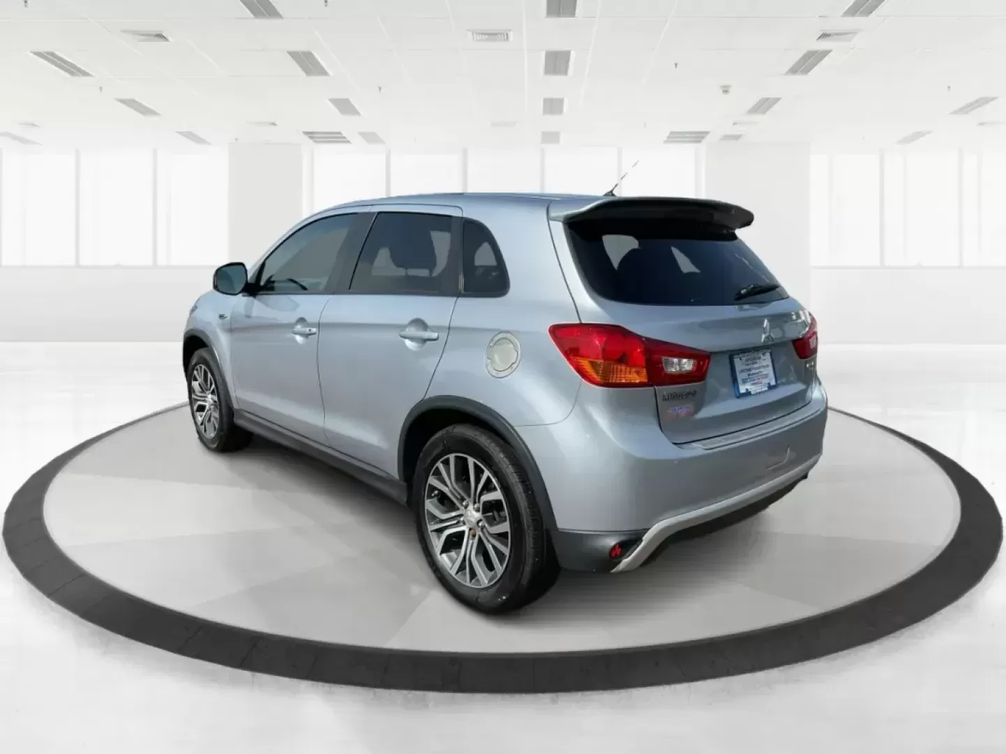 2016 Mitsubishi Outlander Sport 2.0 ES (JA4AP3AU5GZ) with an 2L I-4 DOHC engine, located at 880 E. National Road, Vandalia, OH, 45377, (937) 908-9800, 39.891918, -84.183594 - Photo#4