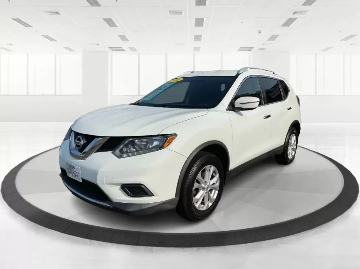 2016 Nissan Rogue SV (KNMAT2MV5GP) with an 2.5L I-4 DOHC engine, located at 8750 N County Rd 25A, Piqua, OH, 45356, (937) 908-9800, 40.164391, -84.232513 - Photo#8