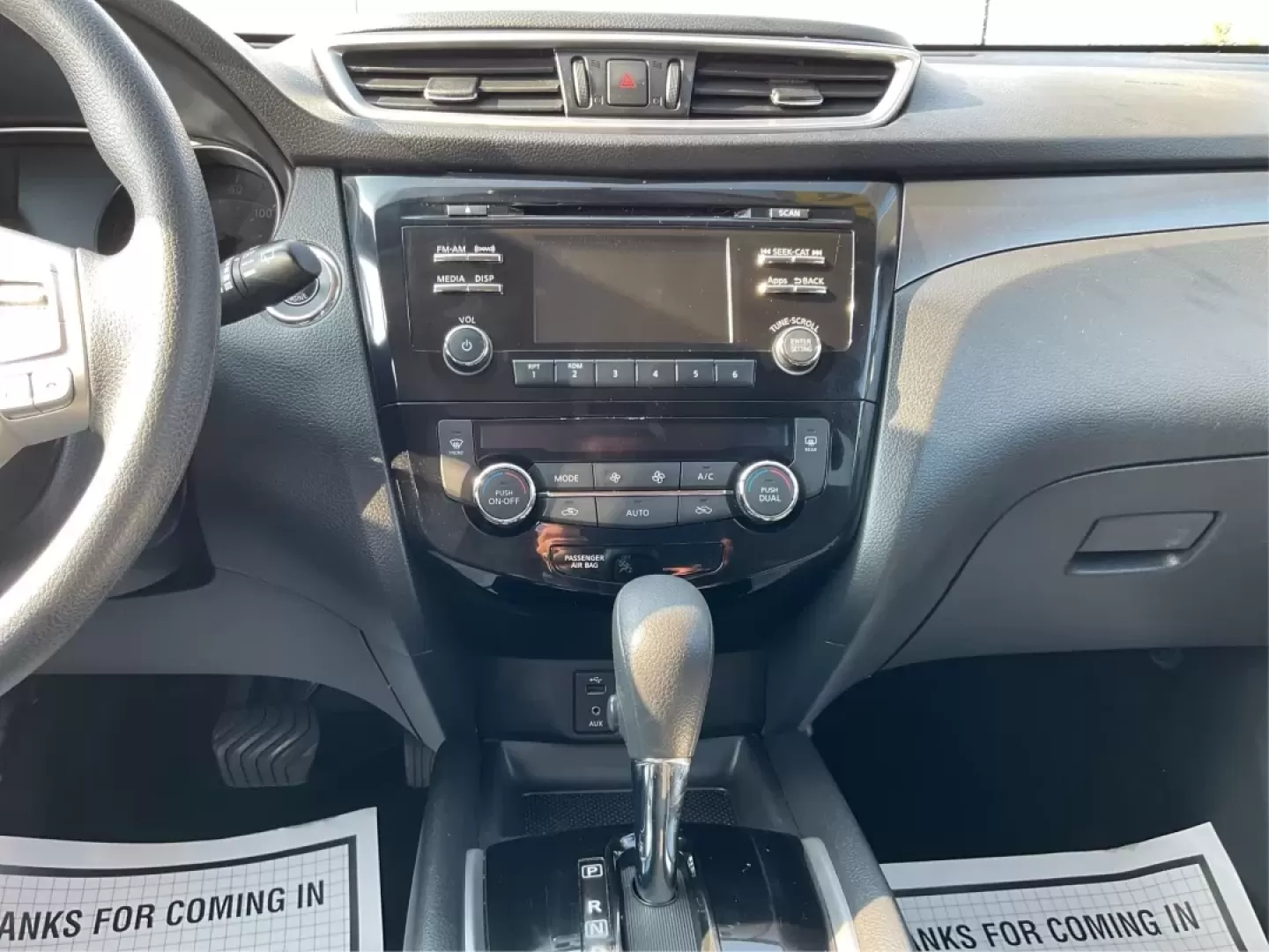 2016 Nissan Rogue SV (KNMAT2MV5GP) with an 2.5L I-4 DOHC engine, located at 8750 N County Rd 25A, Piqua, OH, 45356, (937) 908-9800, 40.164391, -84.232513 - Photo#13