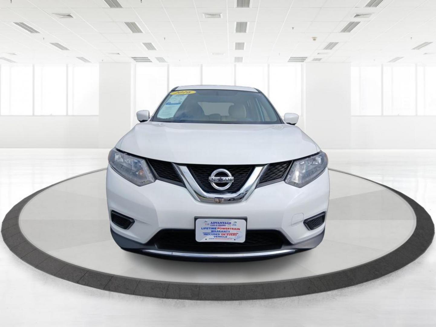 2016 Nissan Rogue S AWD (JN8AT2MV9GW) with an 2.5L L4 DOHC 16V engine, Continuously Variable Transmission transmission, located at 1184 Kauffman Ave, Fairborn, OH, 45324, (937) 908-9800, 39.807072, -84.030914 - Photo#6