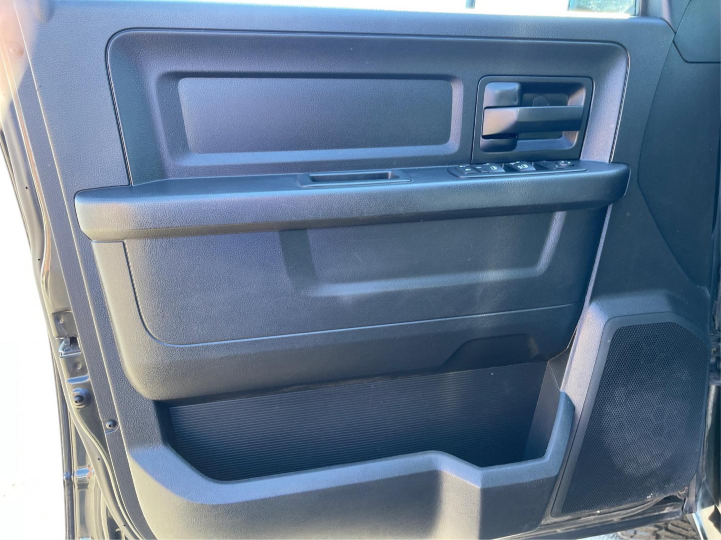 2016 Ram 1500 Express (1C6RR7FTXGS) with an HEMI 5.7L V-8 variable valve control engine, located at 1951 S Dayton Lakeview Rd., New Carlisle, OH, 45344, (937) 908-9800, 39.890999, -84.050255 - Photo#18