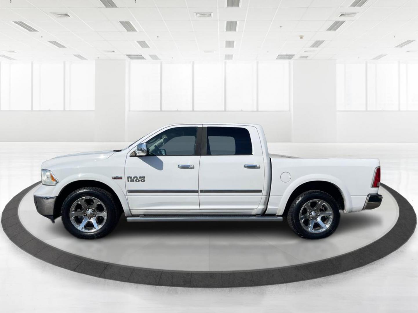 2016 Ram 1500 Laramie (1C6RR7NTXGS) with an Other engine, located at 1951 S Dayton Lakeview Rd., New Carlisle, OH, 45344, (937) 908-9800, 39.890999, -84.050255 - Photo#4
