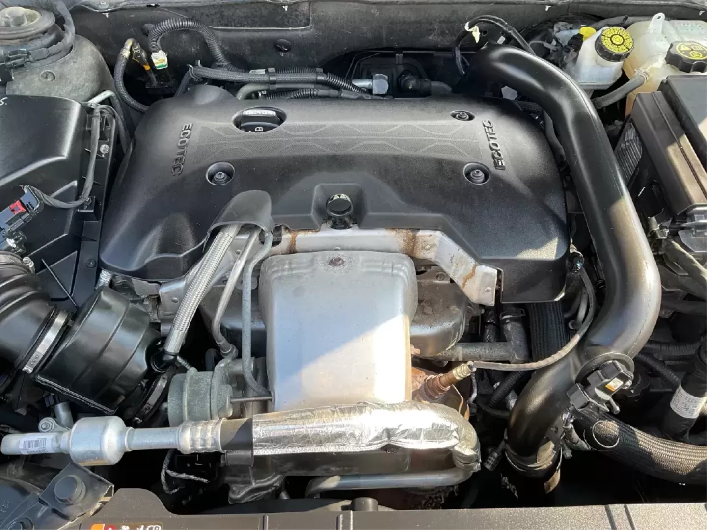 2017 Buick Regal Turbo GS (2G4GU5GX8H9) with an 2L I-4 gasoline direct injection engine, located at 8750 N County Rd 25A, Piqua, OH, 45356, (937) 908-9800, 40.164391, -84.232513 - Photo#10