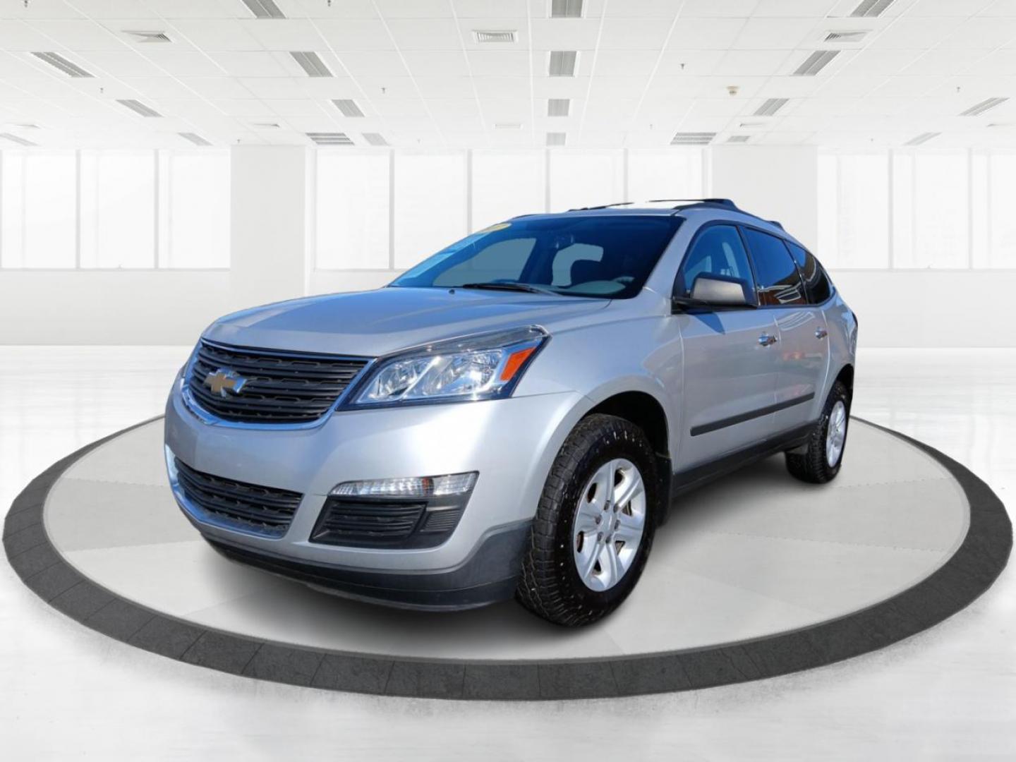 2017 Chevrolet Traverse LS AWD w/PDC (1GNKVFED0HJ) with an 3.6L V6 DOHC 24V engine, 6-Speed Automatic transmission, located at 1230 East Main St, Xenia, OH, 45385, (937) 908-9800, 39.688026, -83.910172 - Photo#7