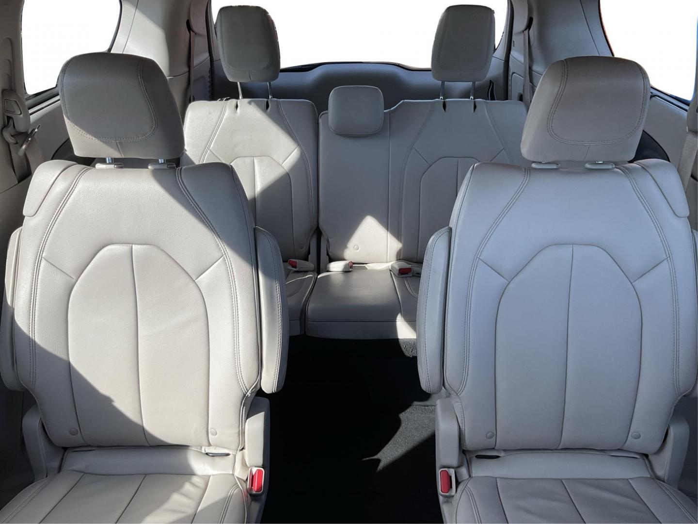 2017 Chrysler Pacifica Touring-L (2C4RC1BG7HR) with an 3.6L V-6 DOHC engine, located at 880 E. National Road, Vandalia, OH, 45377, (937) 908-9800, 39.891918, -84.183594 - Photo#13