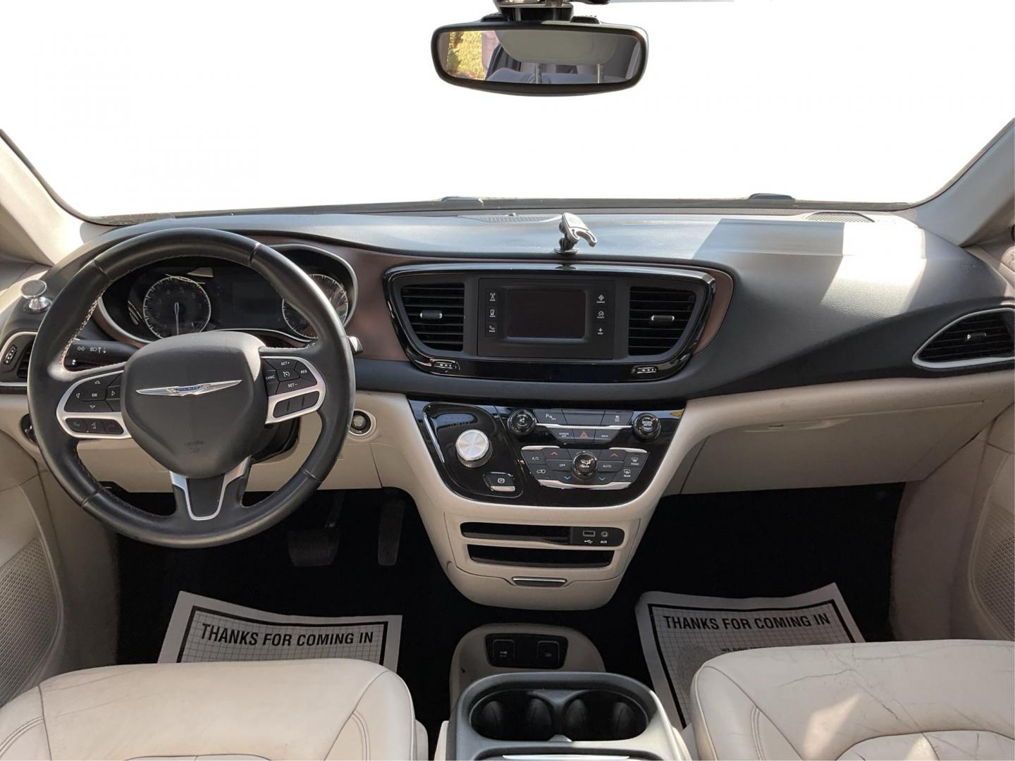 2017 Chrysler Pacifica Touring-L (2C4RC1BG7HR) with an 3.6L V-6 DOHC engine, located at 880 E. National Road, Vandalia, OH, 45377, (937) 908-9800, 39.891918, -84.183594 - Photo#20