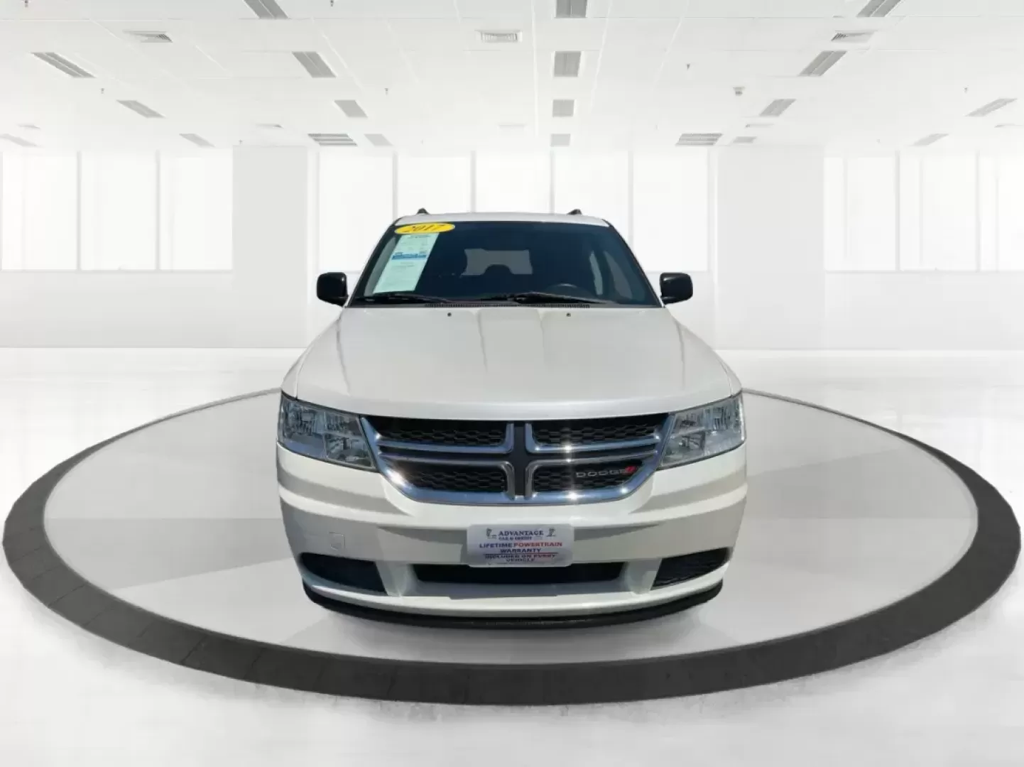 2017 Dodge Journey SE (3C4PDCAB2HT) with an 2.4L L4 DOHC 16V engine, 4-Speed Automatic transmission, located at 1951 S Dayton Lakeview Rd., New Carlisle, OH, 45344, (937) 908-9800, 39.890999, -84.050255 - Photo#5