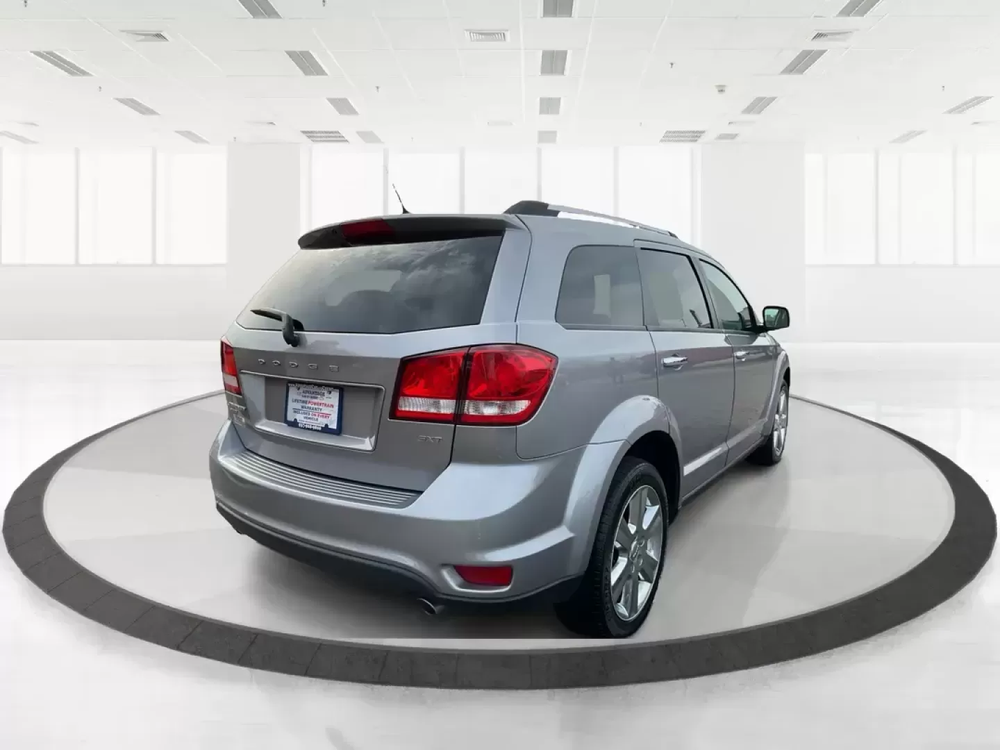 2017 Dodge Journey SXT AWD (3C4PDDBG9HT) with an Pentastar 3.6L V-6 DOHC engine, located at 880 E. National Road, Vandalia, OH, 45377, (937) 908-9800, 39.891918, -84.183594 - Photo#2
