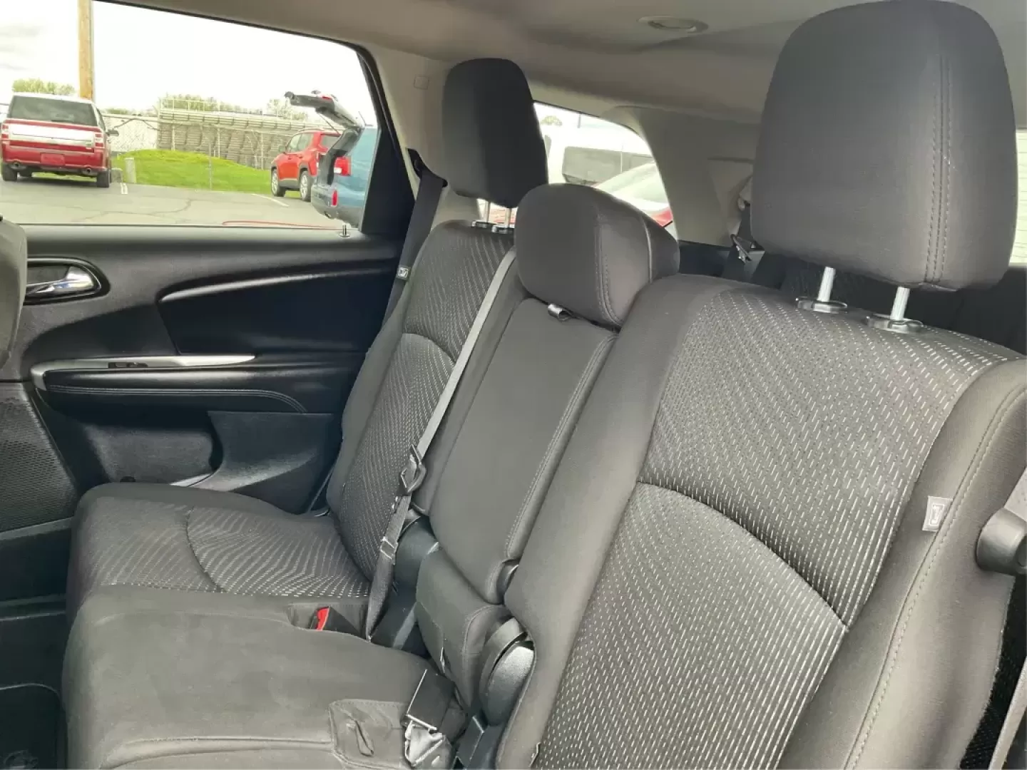 2017 Dodge Journey SE AWD (3C4PDDAG3HT) with an Pentastar 3.6L V-6 DOHC engine, located at 1951 S Dayton Lakeview Rd., New Carlisle, OH, 45344, (937) 908-9800, 39.890999, -84.050255 - Photo#10