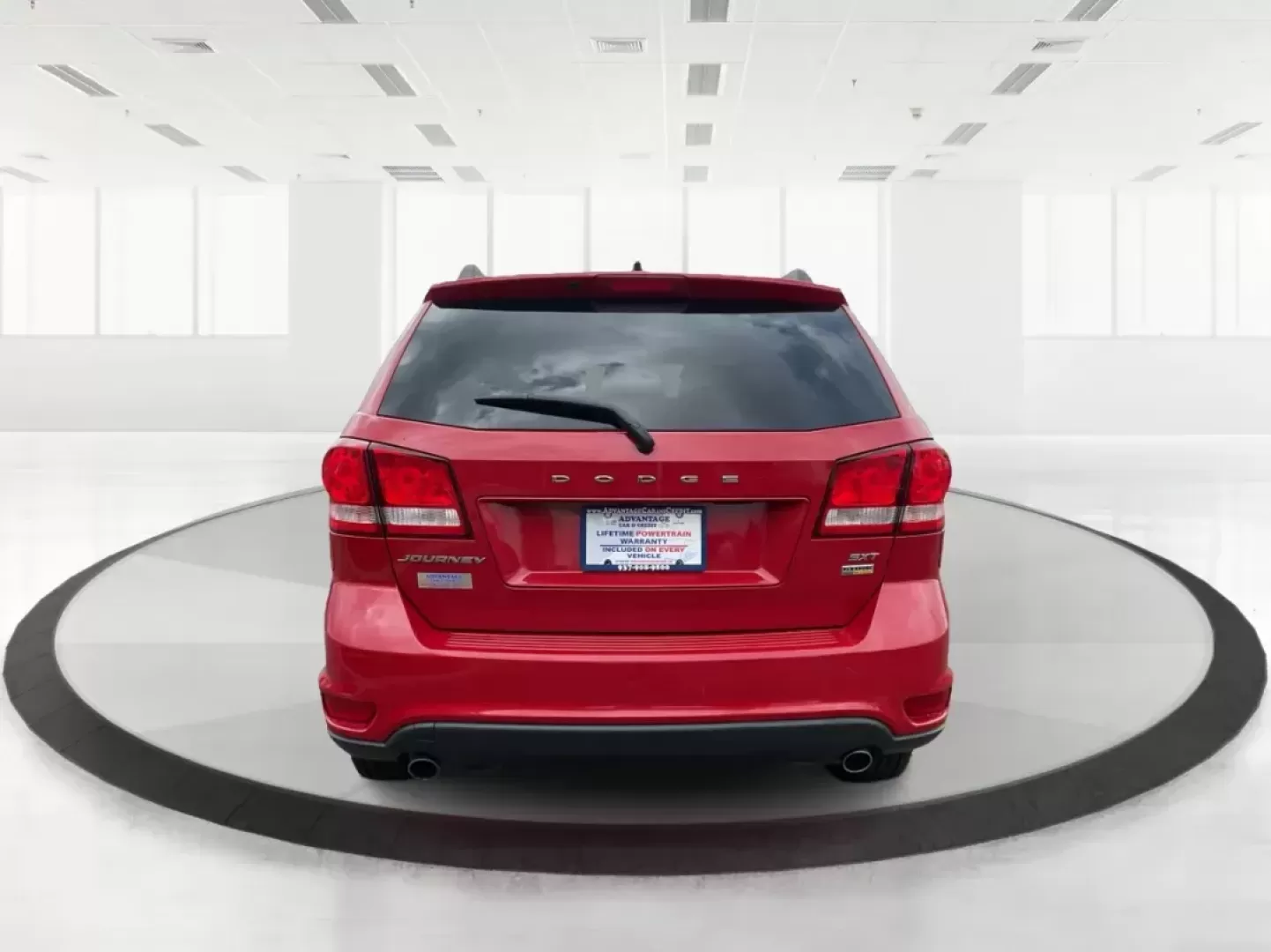 2017 Dodge Journey SXT (3C4PDCBG0HT) with an Other engine, located at 880 E. National Road, Vandalia, OH, 45377, (937) 908-9800, 39.891918, -84.183594 - Photo#4