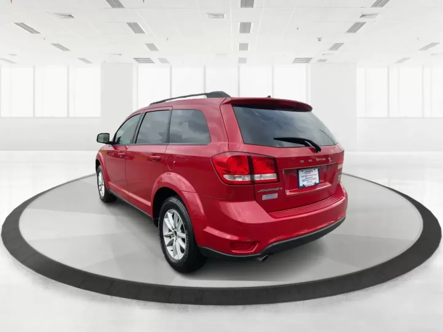 2017 Dodge Journey SXT (3C4PDCBG0HT) with an Other engine, located at 880 E. National Road, Vandalia, OH, 45377, (937) 908-9800, 39.891918, -84.183594 - Photo#5
