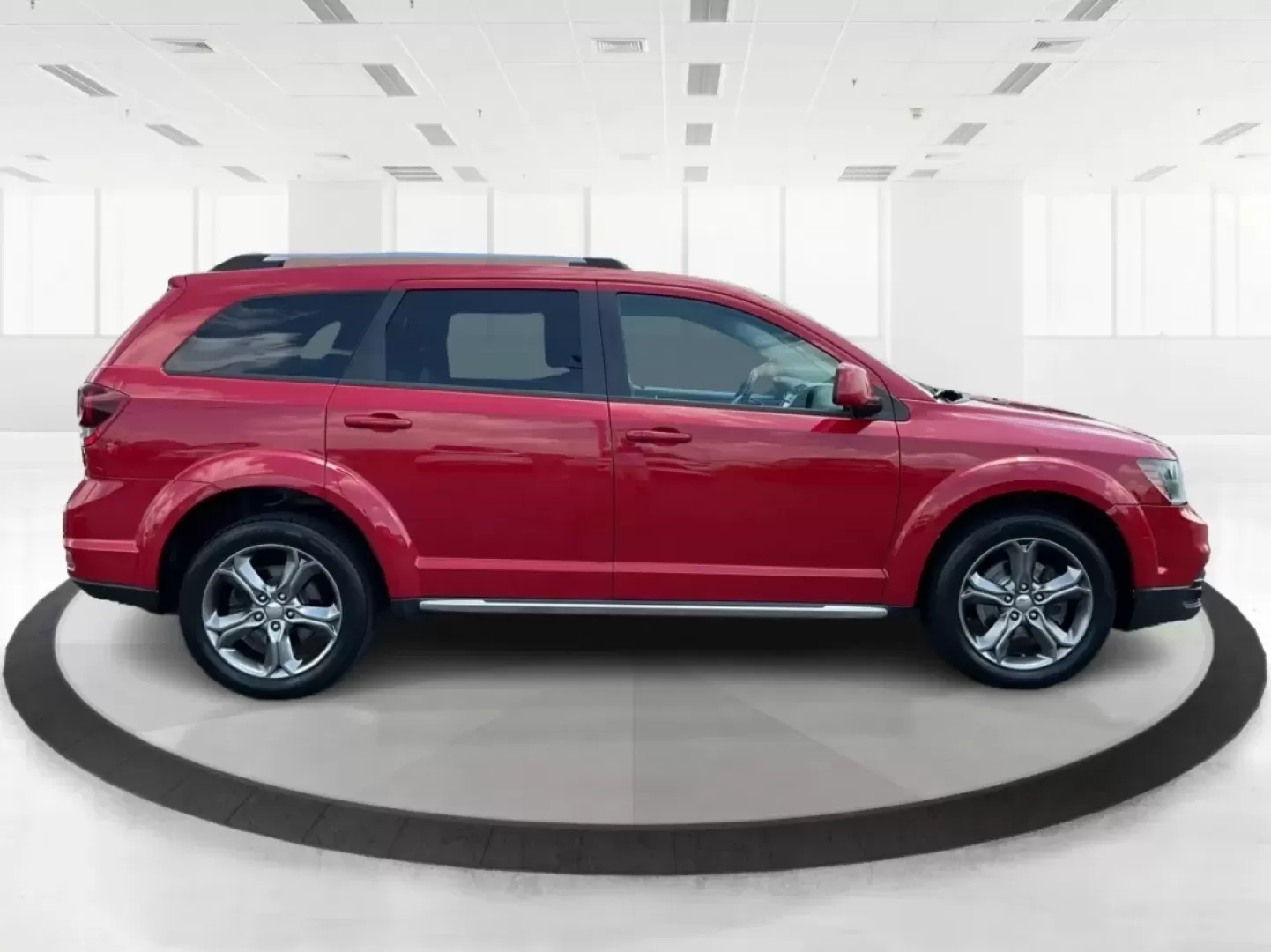 2017 Dodge Journey Crossroad Plus AWD (3C4PDDGG2HT) with an Pentastar 3.6L V-6 DOHC engine, located at 4508 South Dixie Dr, Moraine, OH, 45439, (937) 908-9800, 39.689976, -84.218452 - Photo#1