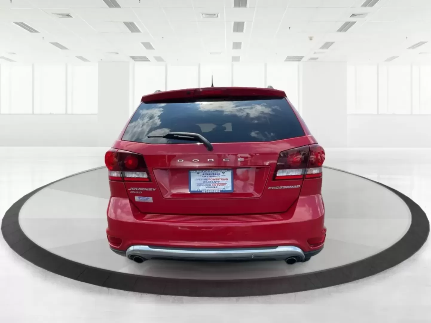2017 Dodge Journey Crossroad Plus AWD (3C4PDDGG2HT) with an Pentastar 3.6L V-6 DOHC engine, located at 4508 South Dixie Dr, Moraine, OH, 45439, (937) 908-9800, 39.689976, -84.218452 - Photo#3