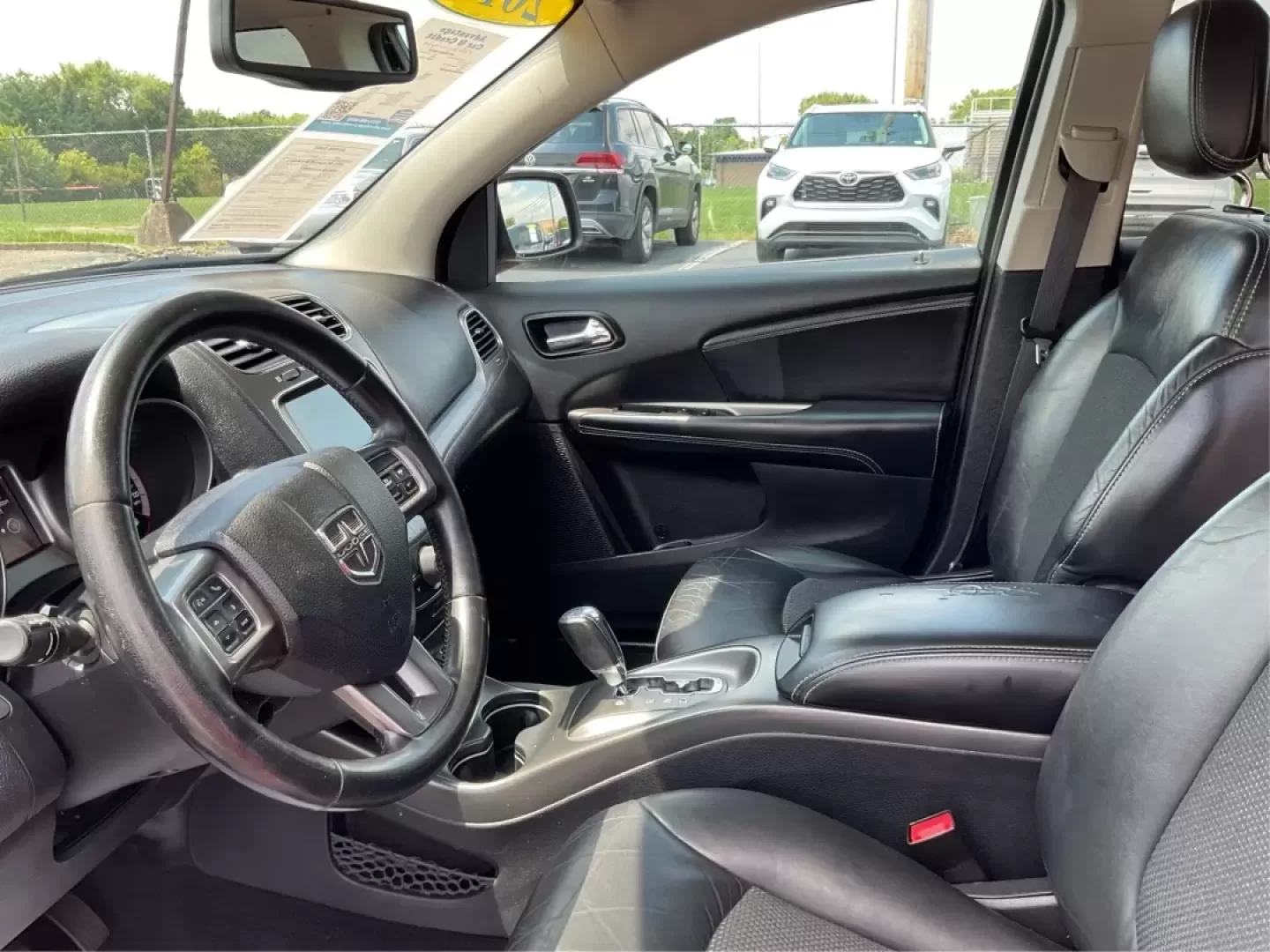 2017 Dodge Journey Crossroad Plus AWD (3C4PDDGG2HT) with an Pentastar 3.6L V-6 DOHC engine, located at 4508 South Dixie Dr, Moraine, OH, 45439, (937) 908-9800, 39.689976, -84.218452 - Photo#9