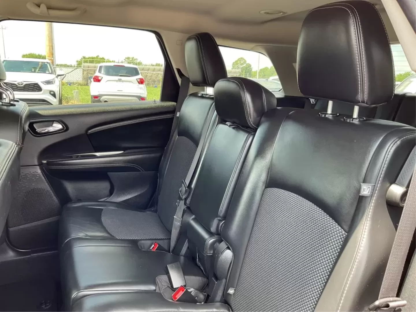 2017 Dodge Journey Crossroad Plus AWD (3C4PDDGG2HT) with an Pentastar 3.6L V-6 DOHC engine, located at 4508 South Dixie Dr, Moraine, OH, 45439, (937) 908-9800, 39.689976, -84.218452 - Photo#10