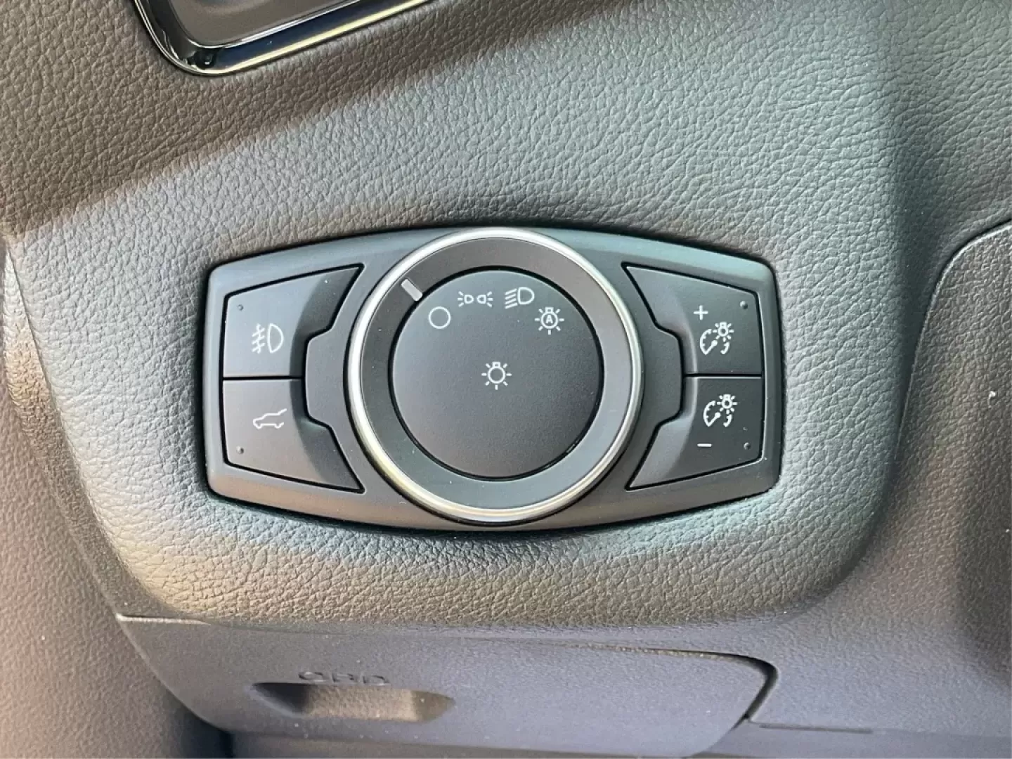 2017 Ford Escape Titanium (1FMCU9J94HU) with an Other engine, located at 4508 South Dixie Dr, Moraine, OH, 45439, (937) 908-9800, 39.689976, -84.218452 - Photo#16